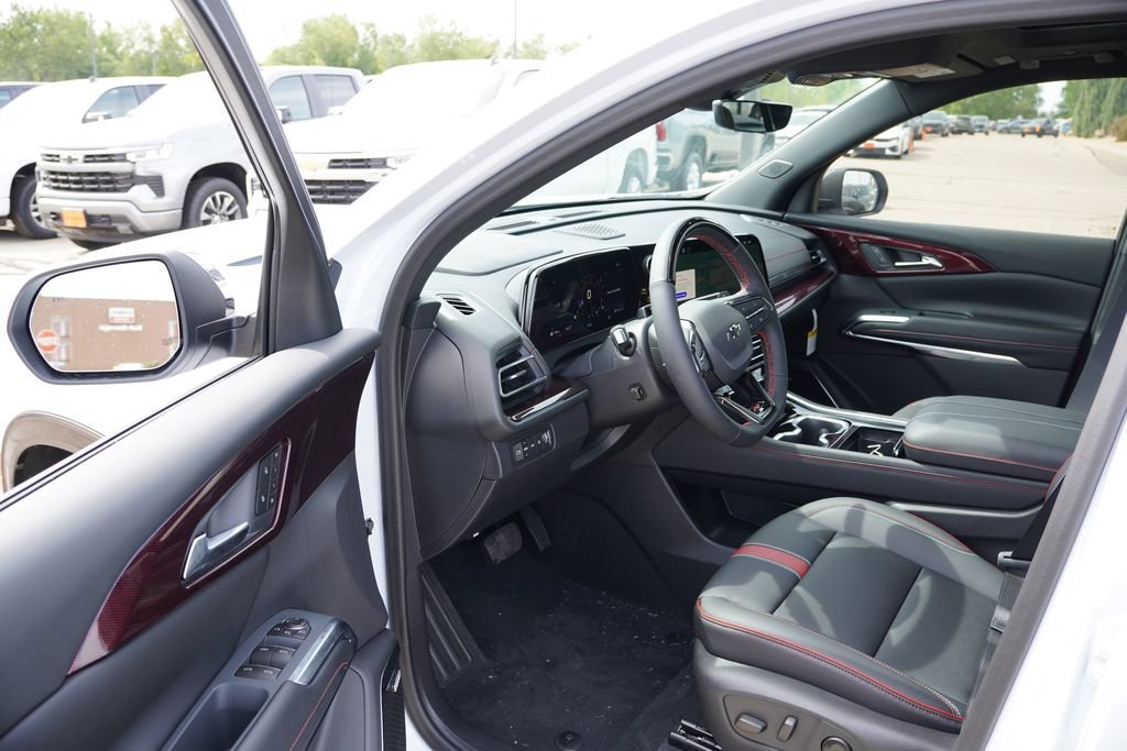 2027 Chevrolet Traverse RS - Photo 10