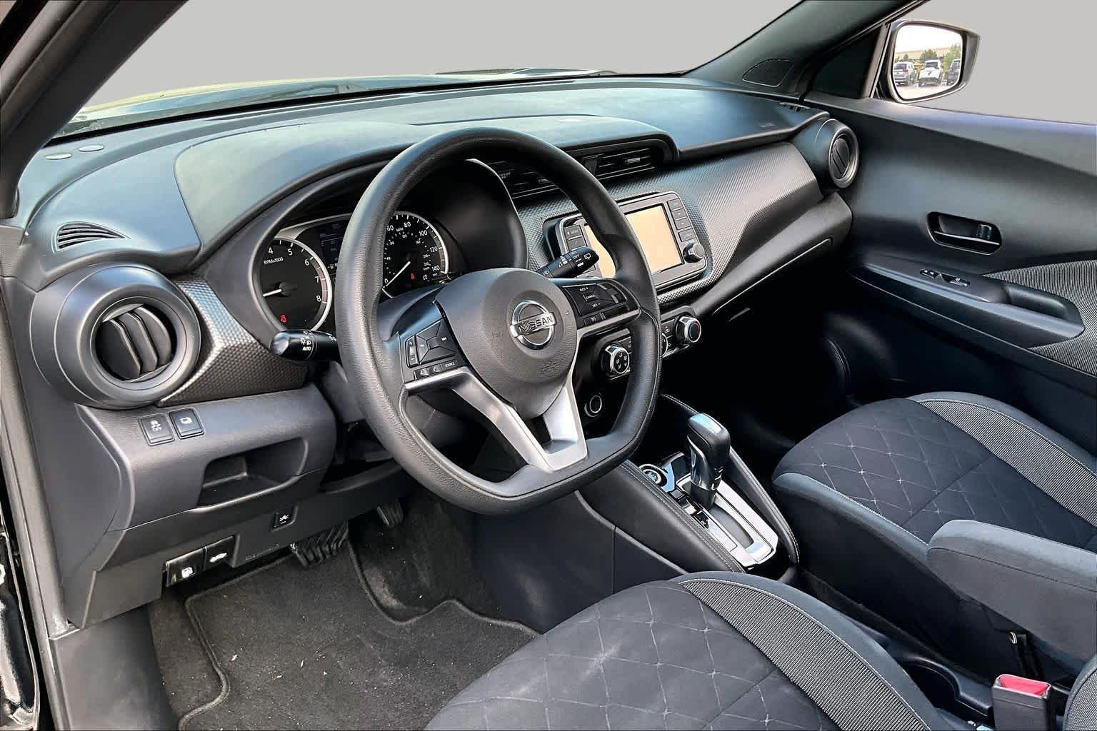 Used 2019 Super Black Nissan S image 18