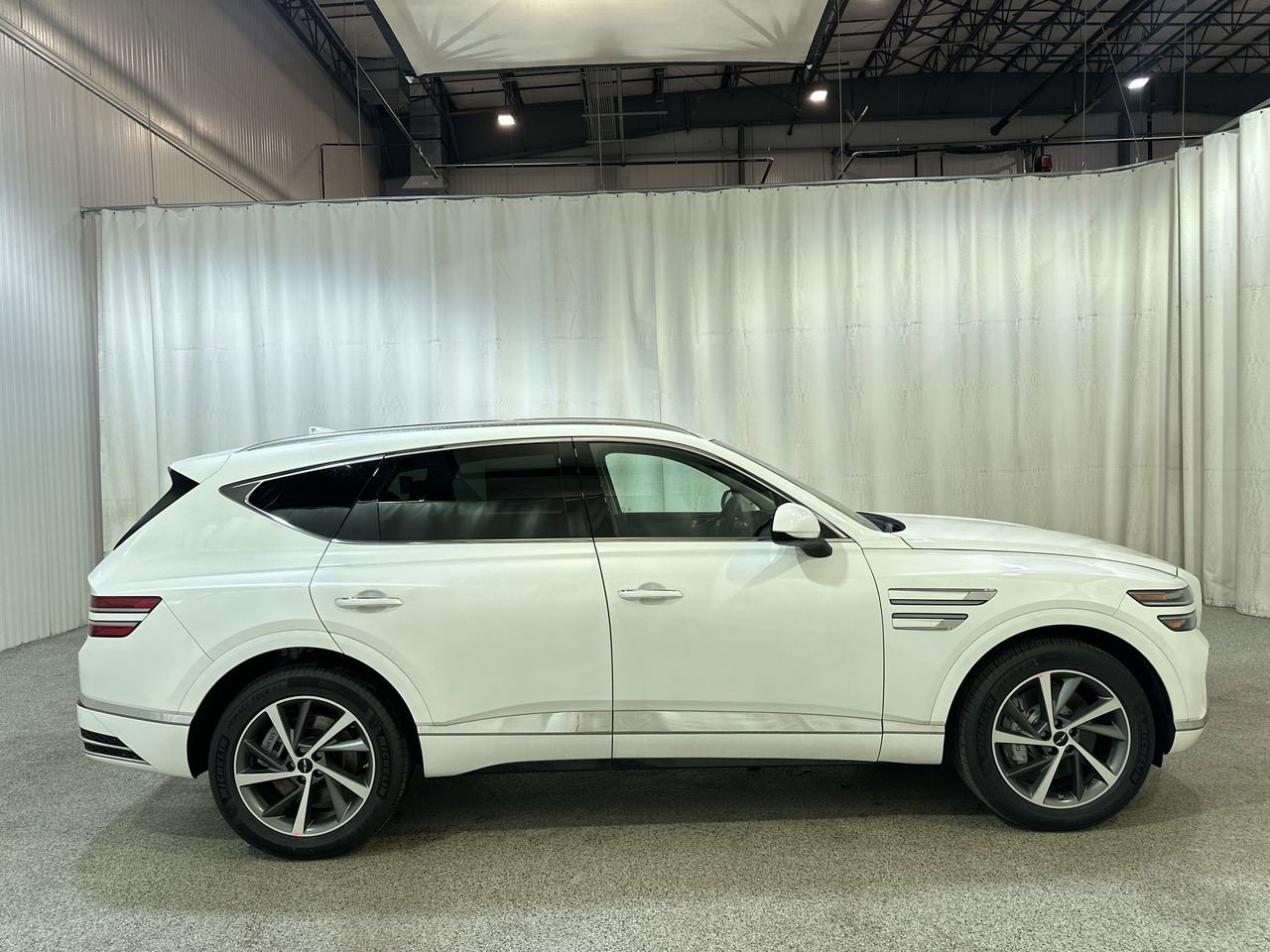 New 2026 Uyuni White Genesis 2.5T SELECT image 5