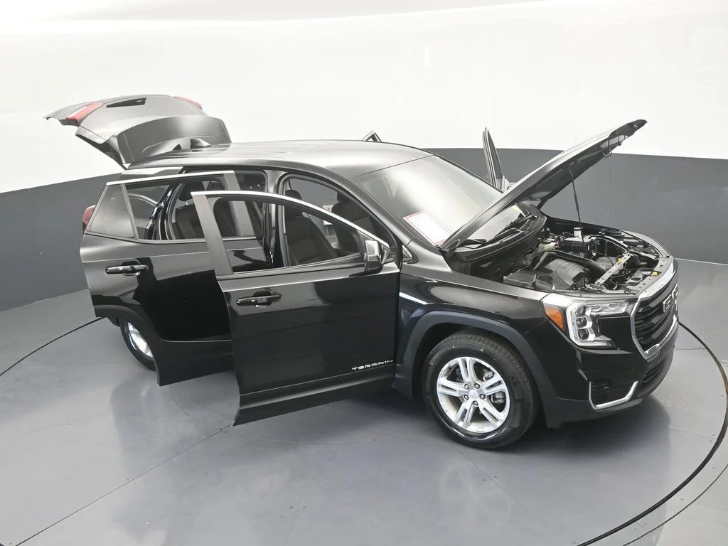 Used 2023 Ebony Twilight Metallic GMC SLE image 66
