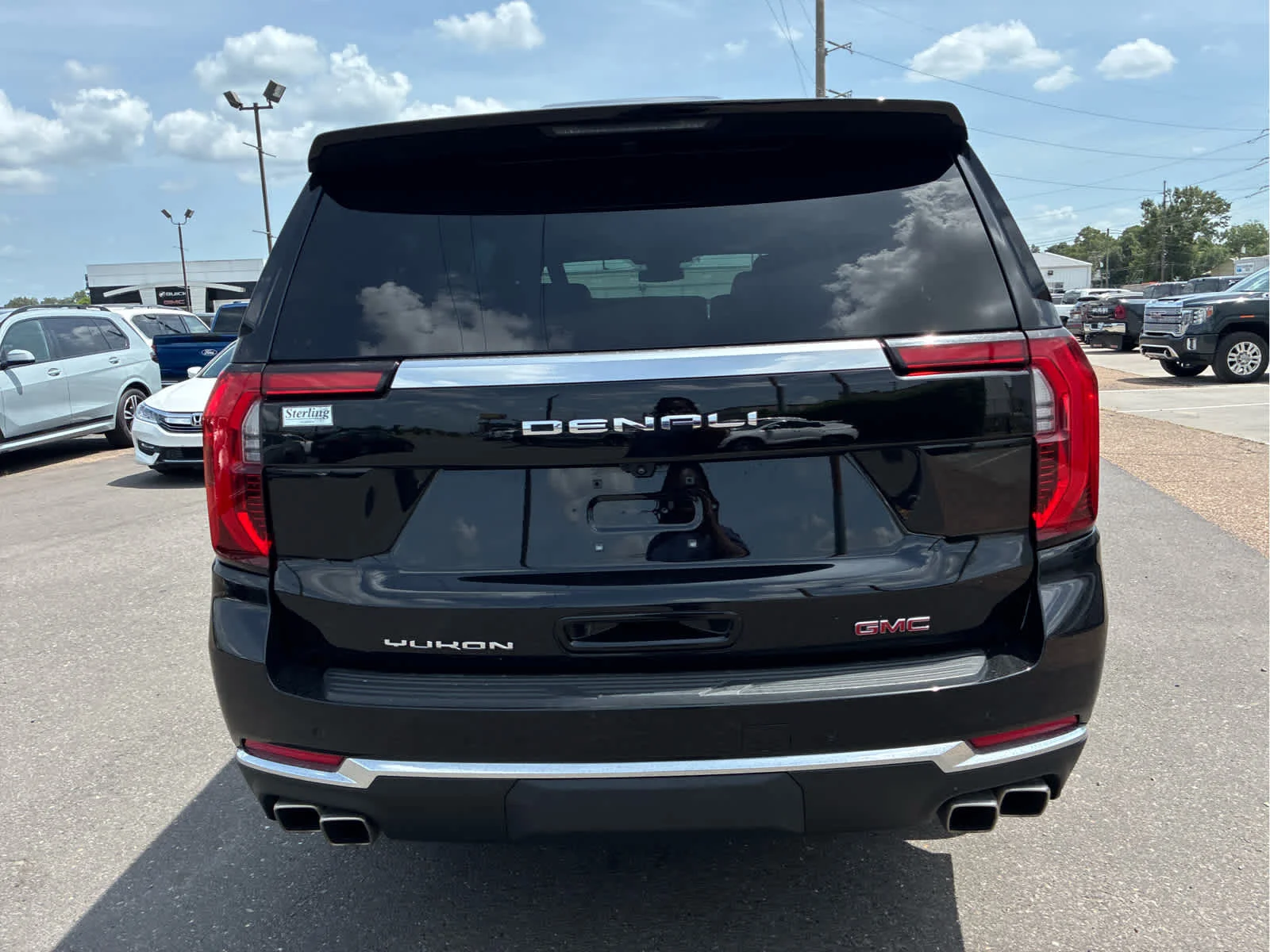 Used 2025 Onyx Black GMC Denali image 6