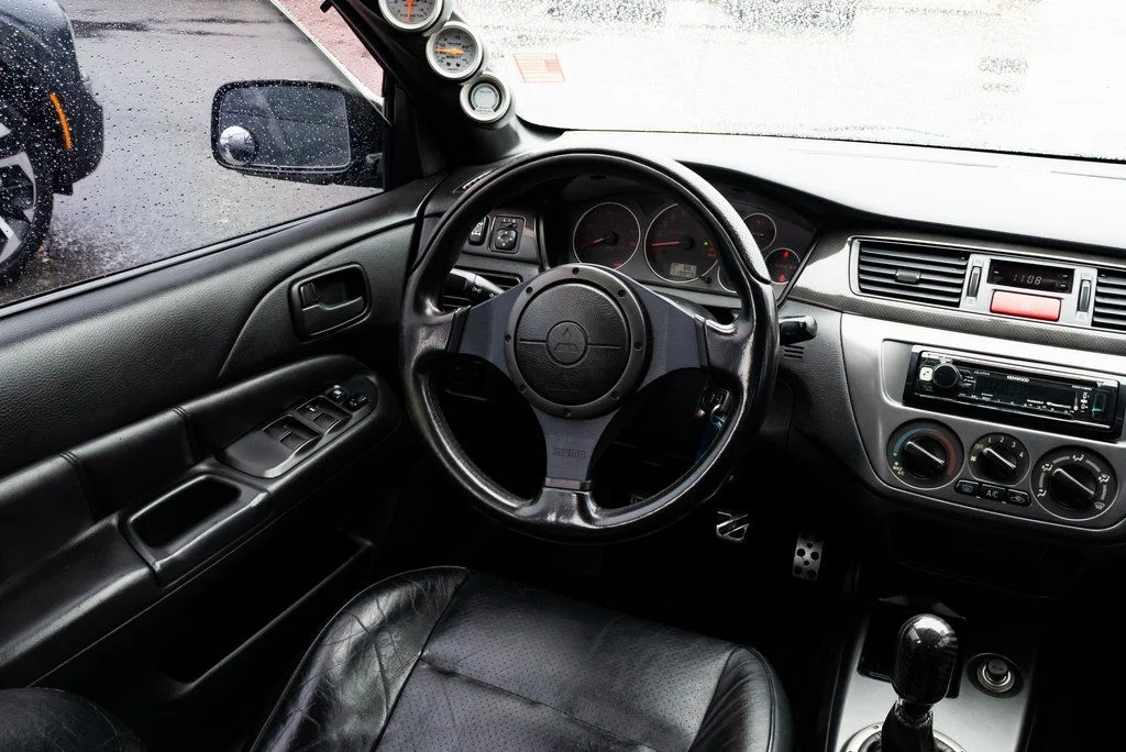 Used 2006  Mitsubishi Evolution IX image 11