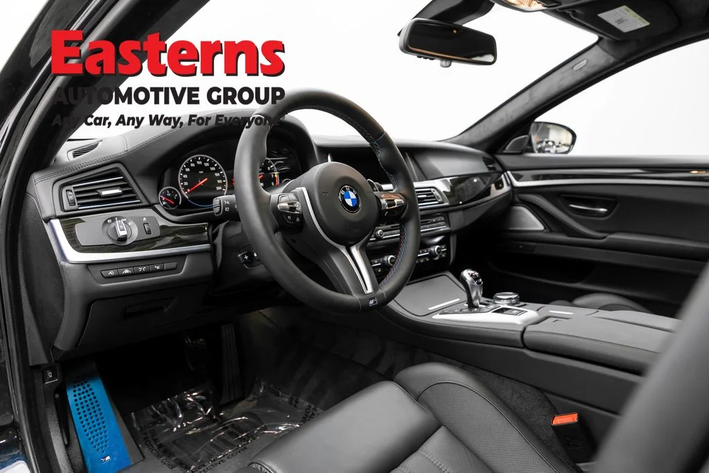 Used 2015 Black BMW Base image 19