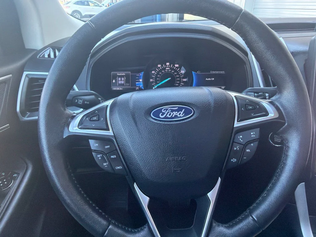 Used 2024 Carbonized Gray Metallic Ford SEL image 25