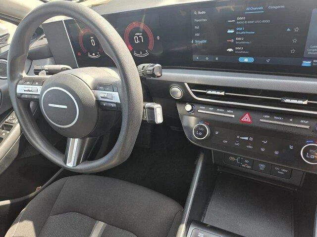 Used 2025 Aero Silver Hyundai SEL image 34