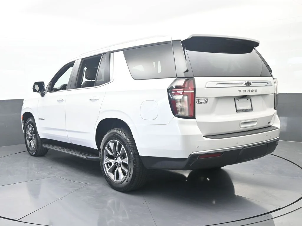 Used 2022 Iridescent Pearl Tricoat Chevrolet LT image 4