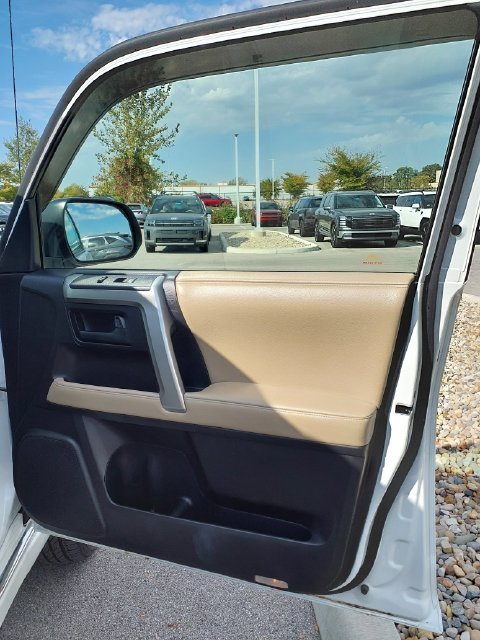 Used 2012 Blizzard Pearl Toyota Limited image 23