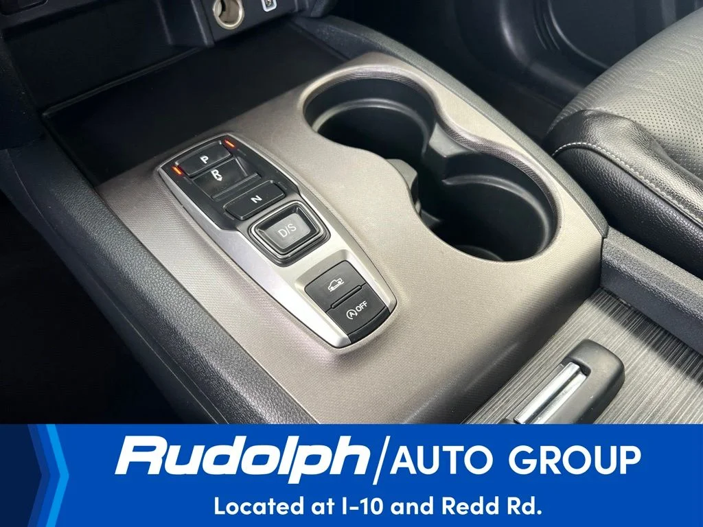 Used 2023 White Honda RTL image 32