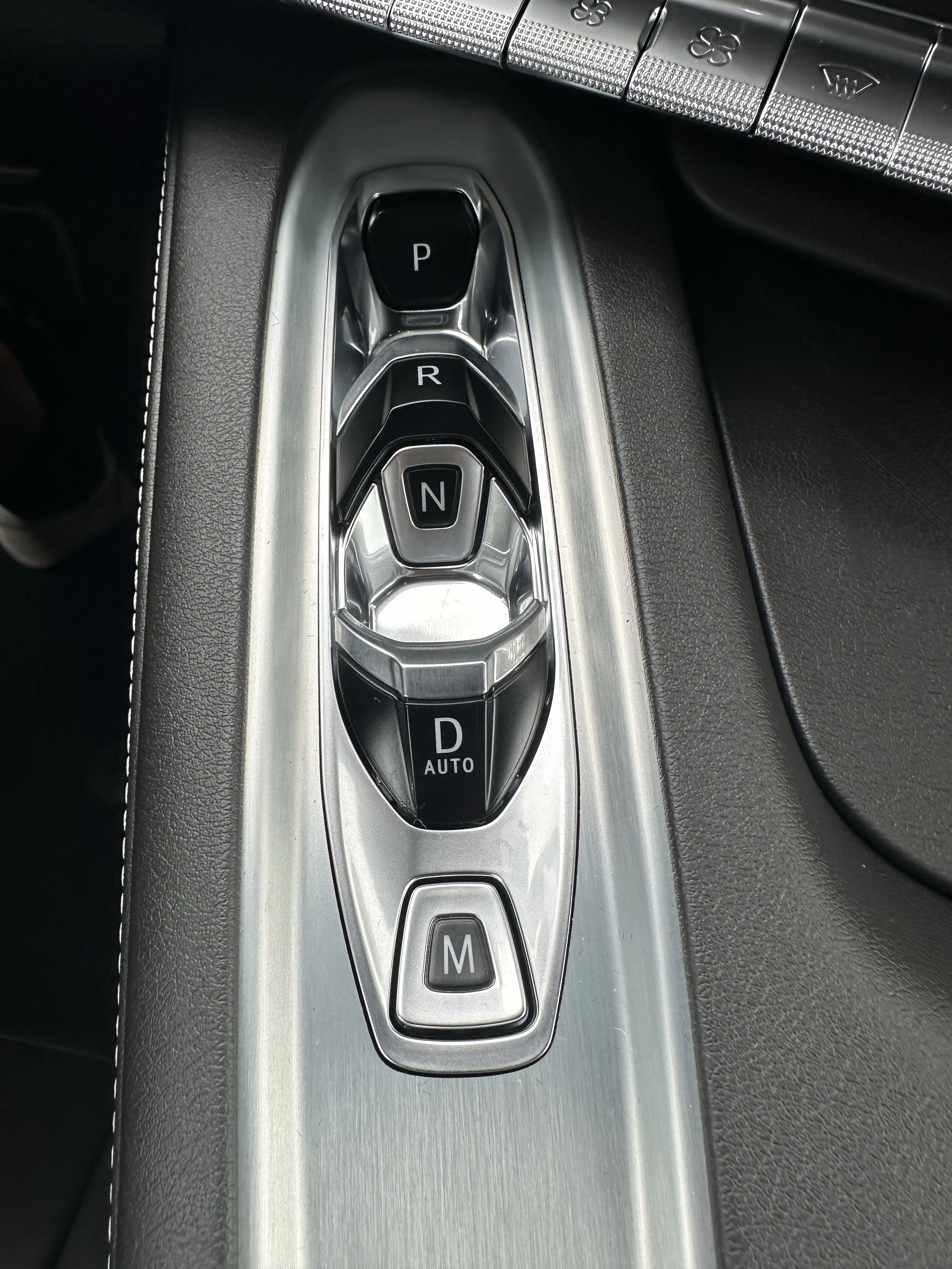 New 2026 Arctic White Chevrolet 1LT image 16