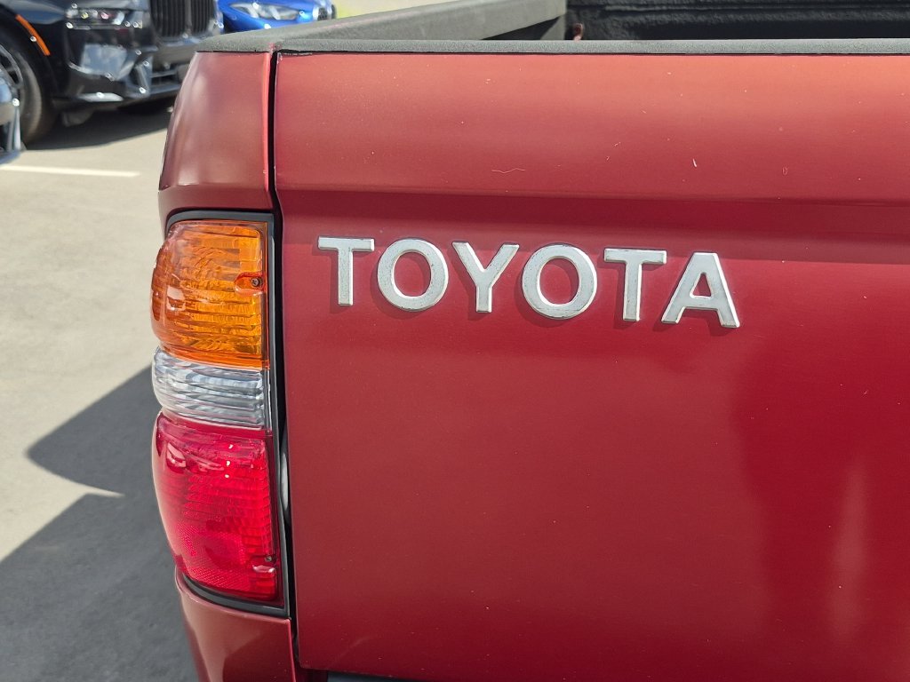 Used 2004 Impulse Red Pearl Toyota PreRunner image 27