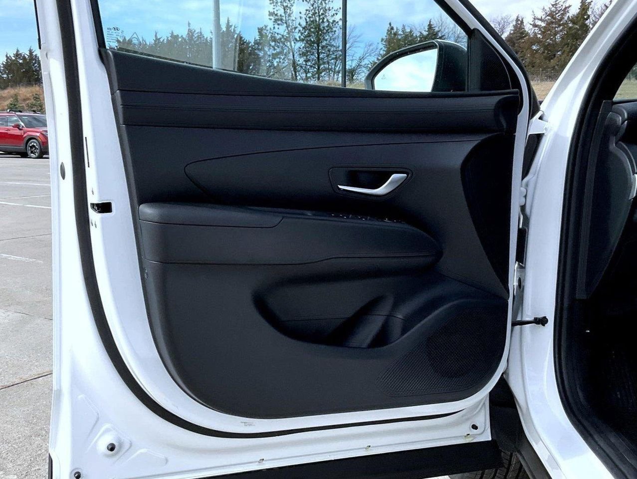 New 2026 White Hyundai SEL image 9