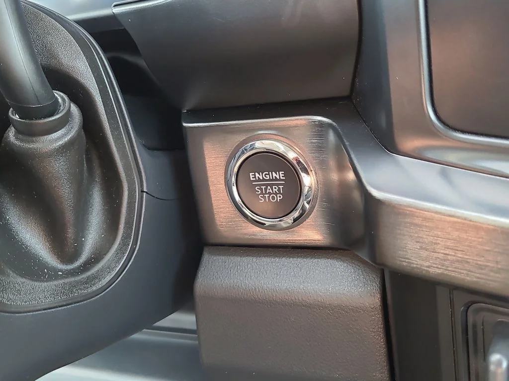 Used 2023 White Ford Lariat image 28