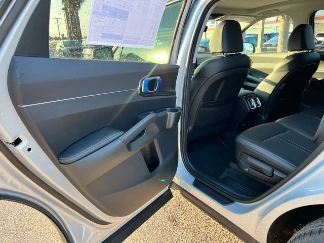New 2026 White Kia S image 17