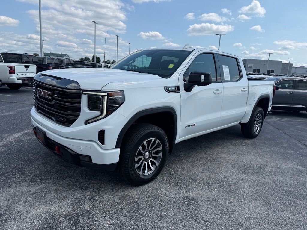 Used 2022 White GMC AT4 image 40