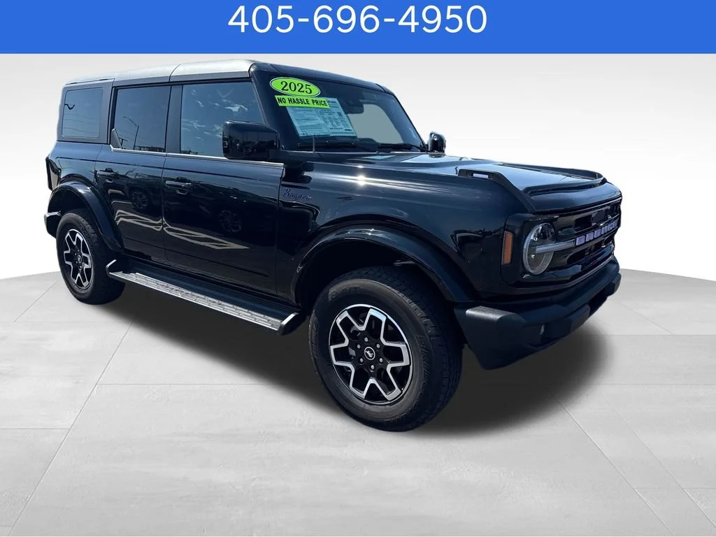 Pre-Owned 2025 Ford Bronco Outer Banks