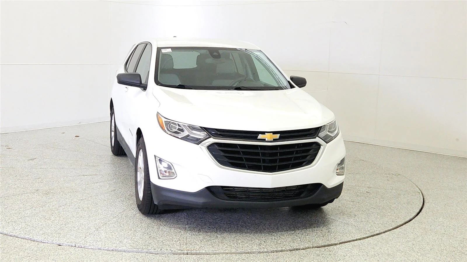 Used 2020 Chevrolet Equinox LS with VIN 3GNAXHEV3LS607341 for sale in Florence, KY