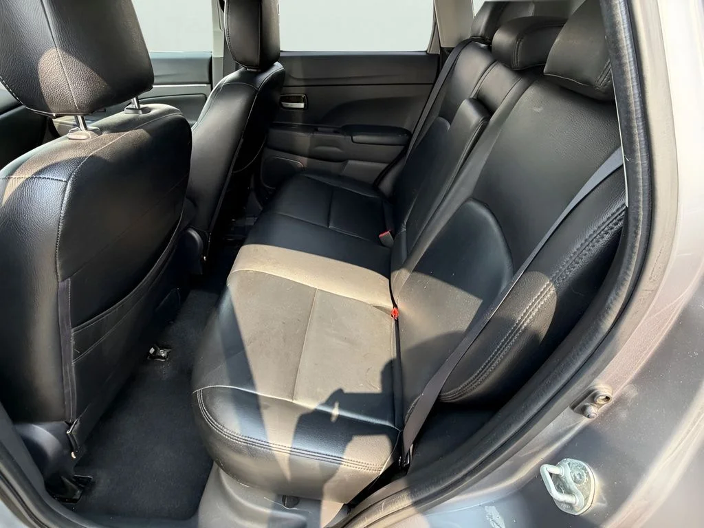 Used 2017 Silver Mitsubishi 2.0 ES image 15