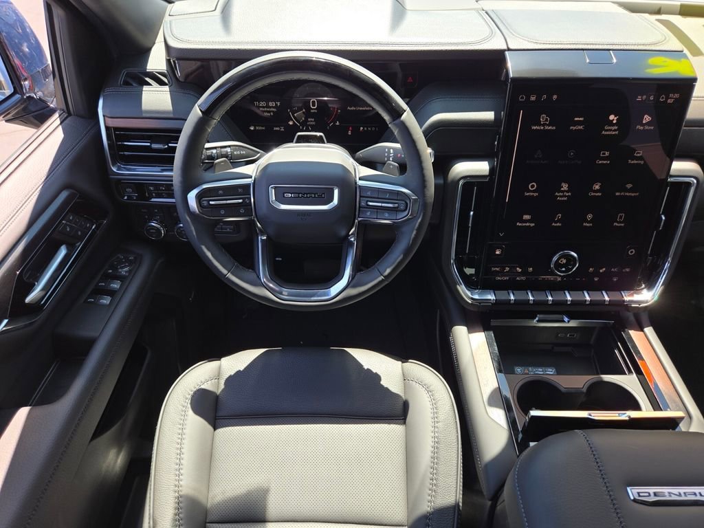 2026 GMC Yukon Denali - Photo 9