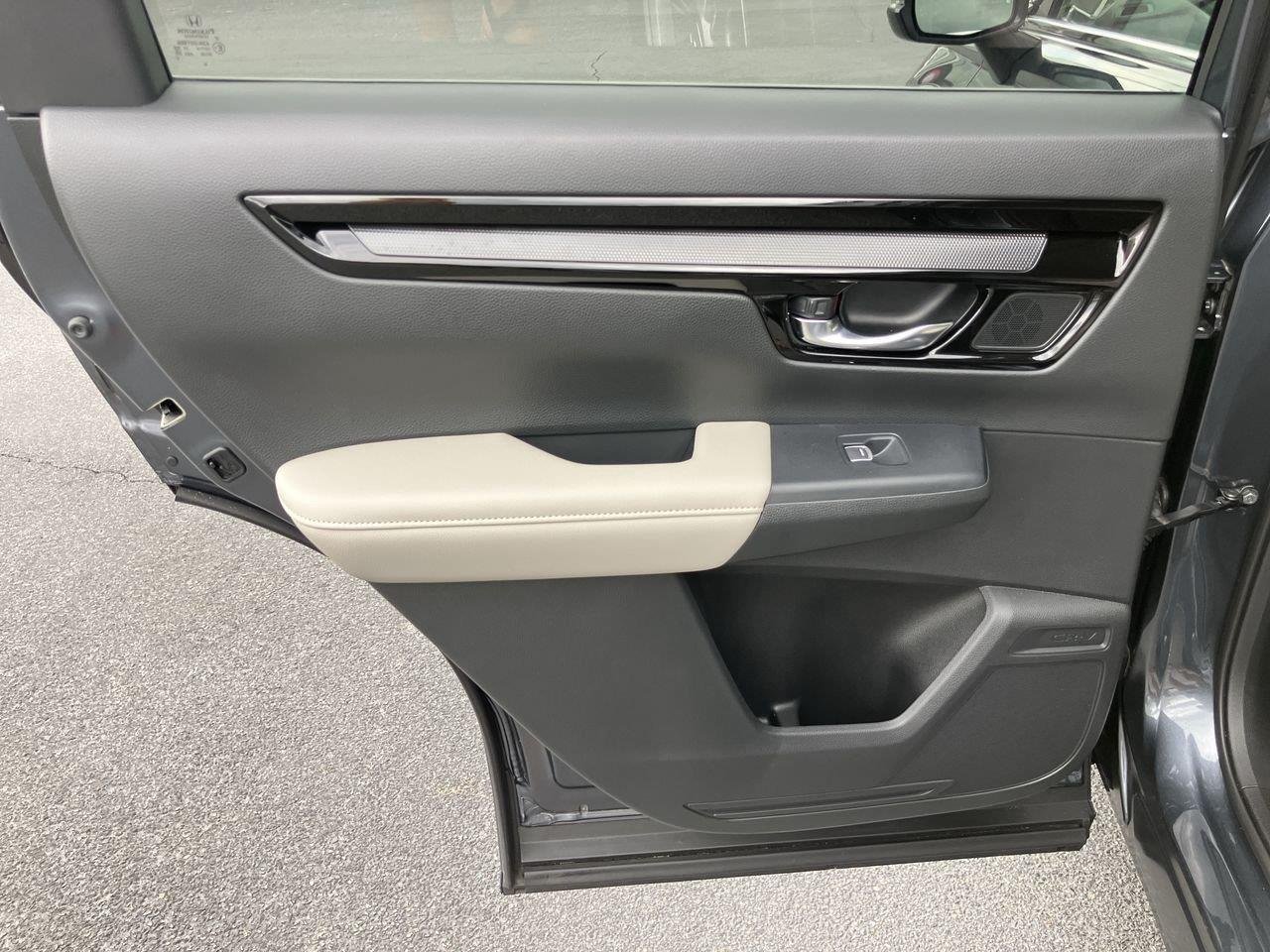 Used 2025 Gray (Meteorite Gray Metallic) Honda EX-L image 22