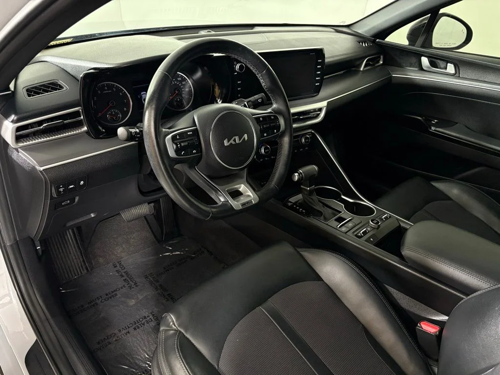 Used 2024 Gray Kia GT-Line image 17