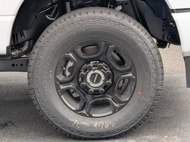 New 2026 Oxford White Ford F-250® XL image 31