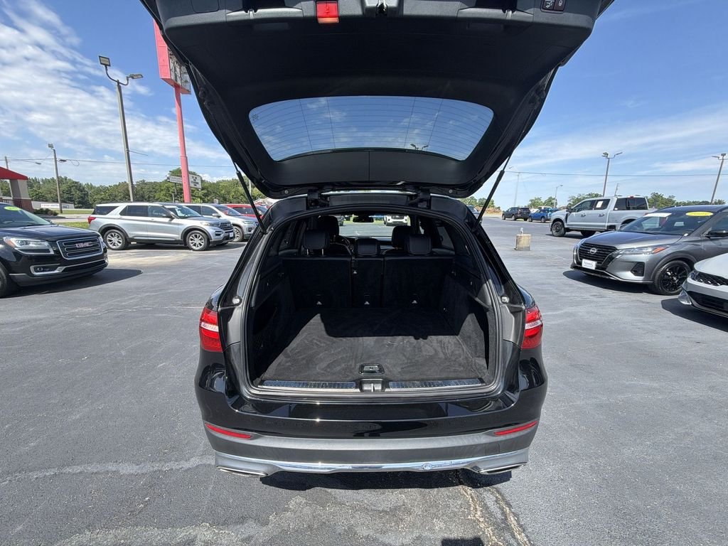 Used 2018 Black Mercedes-Benz GLC 300 image 29
