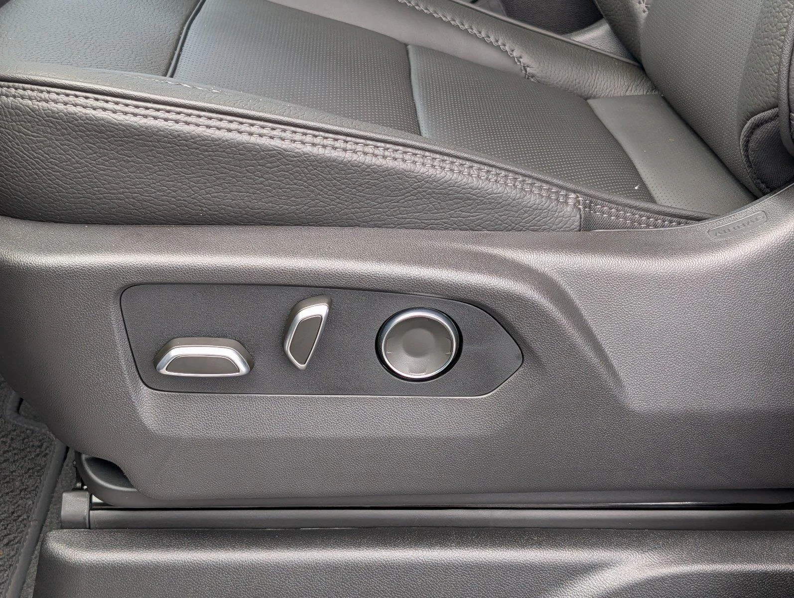 New 2026 Titanium Rush Metallic GMC Denali image 11