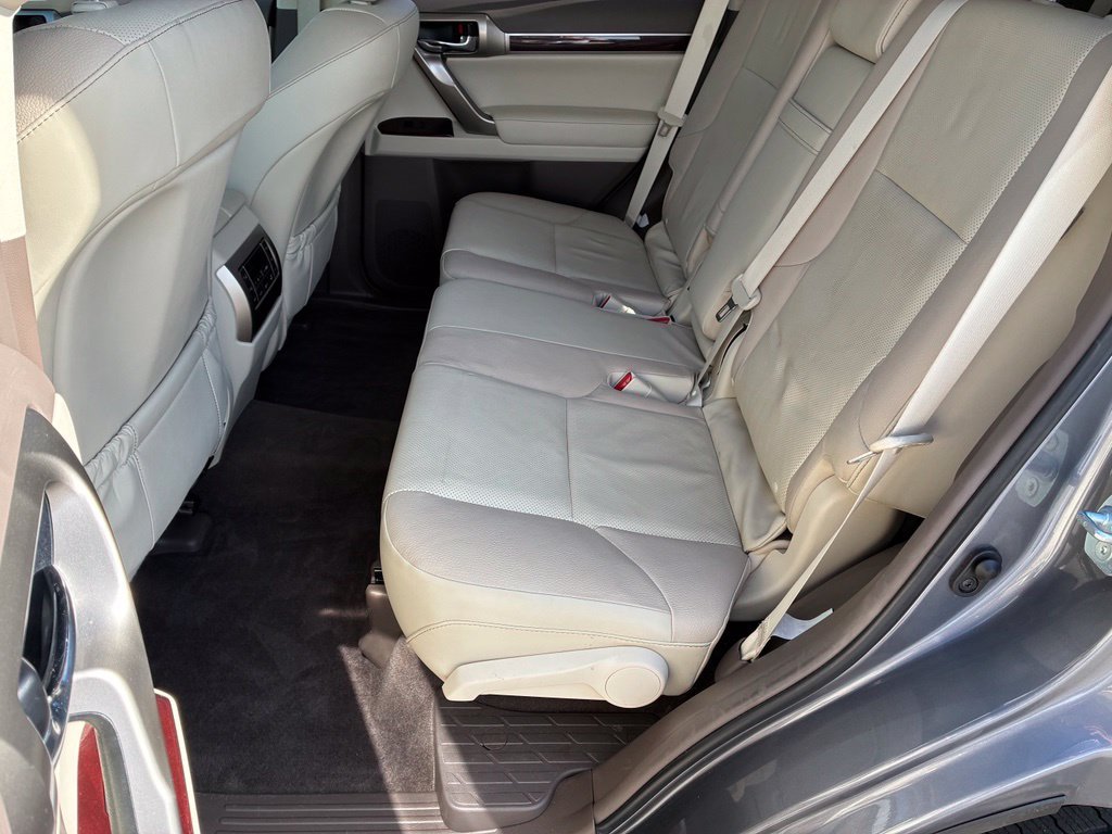 Used 2019 Gray Lexus 460 image 25