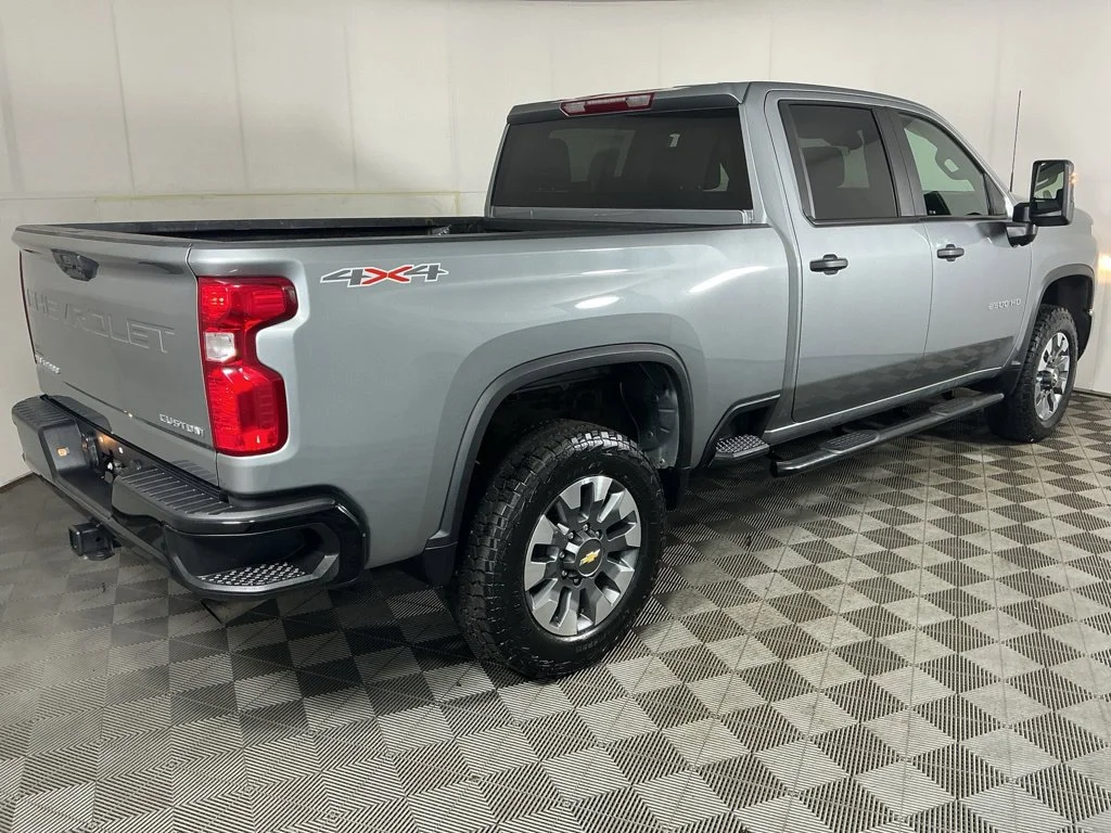 Used 2024 Sterling Gray Metallic Chevrolet Custom image 9