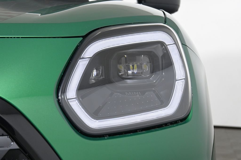 New 2026 Green MINI Iconic image 11