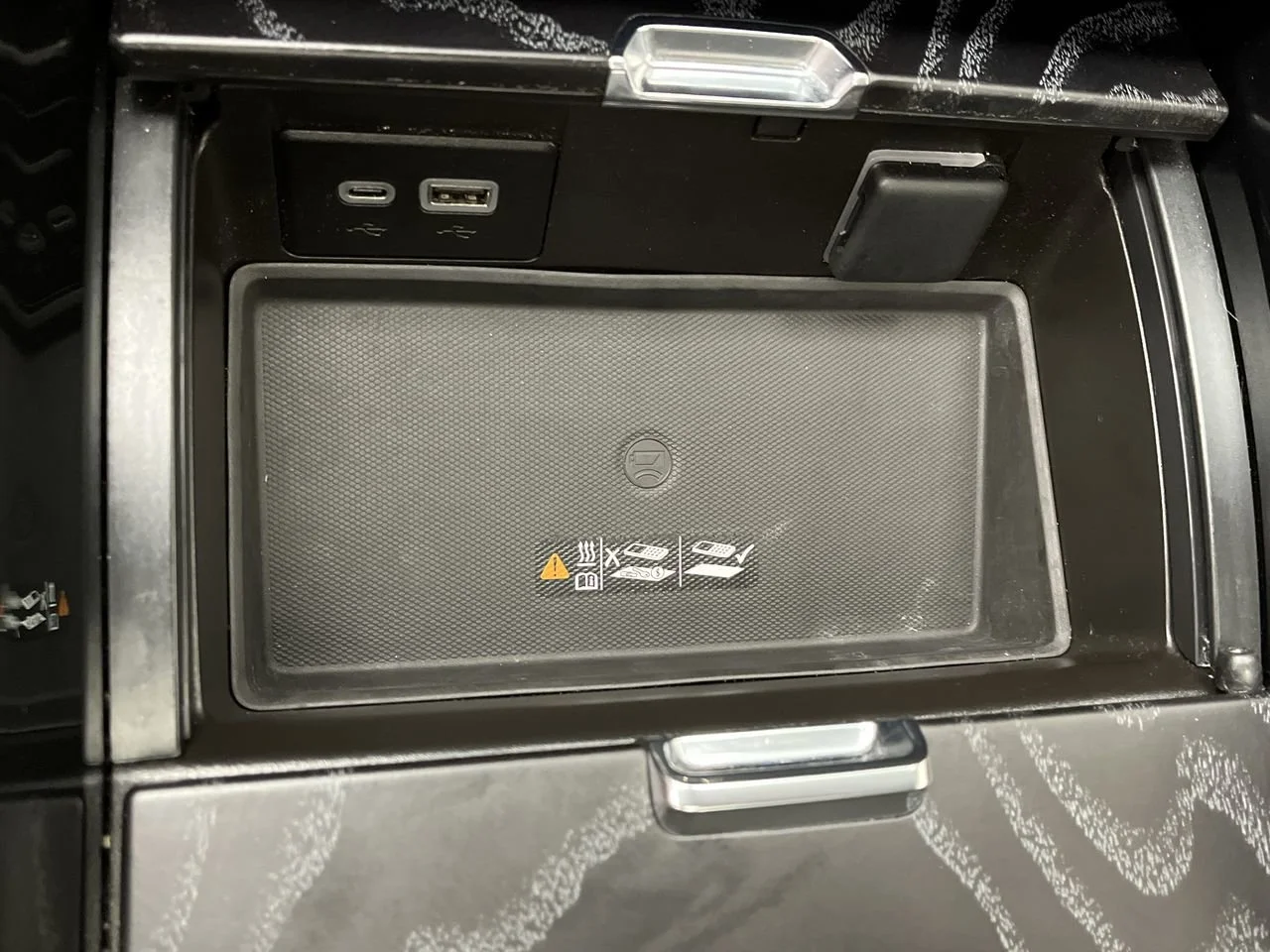 Used 2023 Sterling Metallic GMC Denali image 34