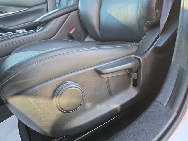 Used 2021 Silver Mazda Select image 26