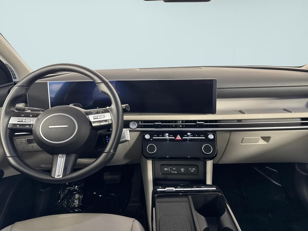 Certified Used 2025 Gray Hyundai SEL Convenience image 7