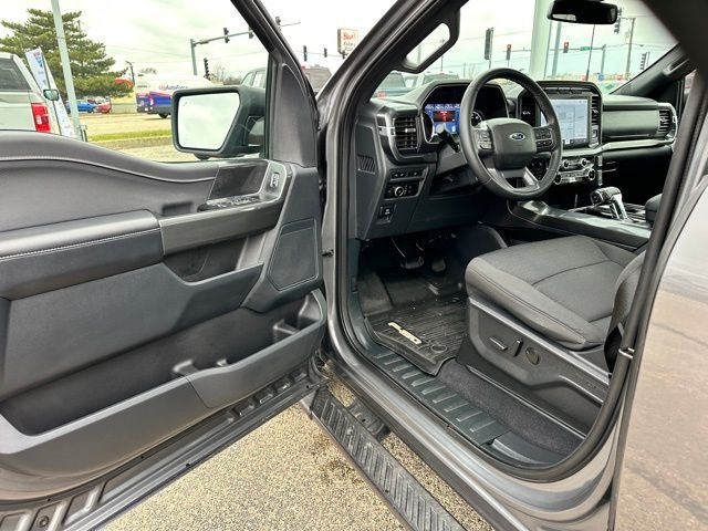 Certified Used 2023 Carbonized Gray Metallic Ford XLT image 12