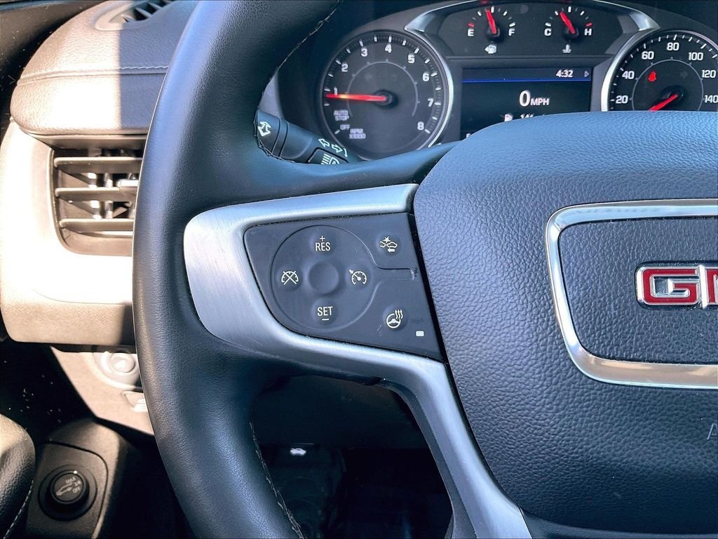 Used 2024 Black GMC SLT image 21
