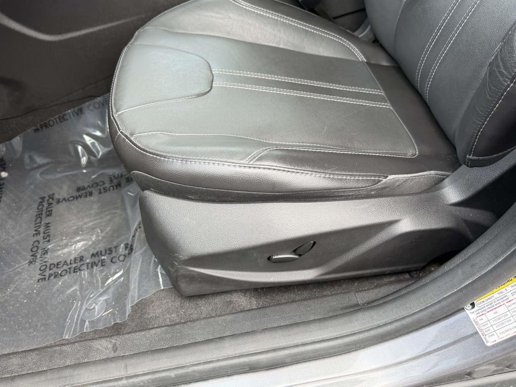 Used 2014 Gray Ford Titanium image 17
