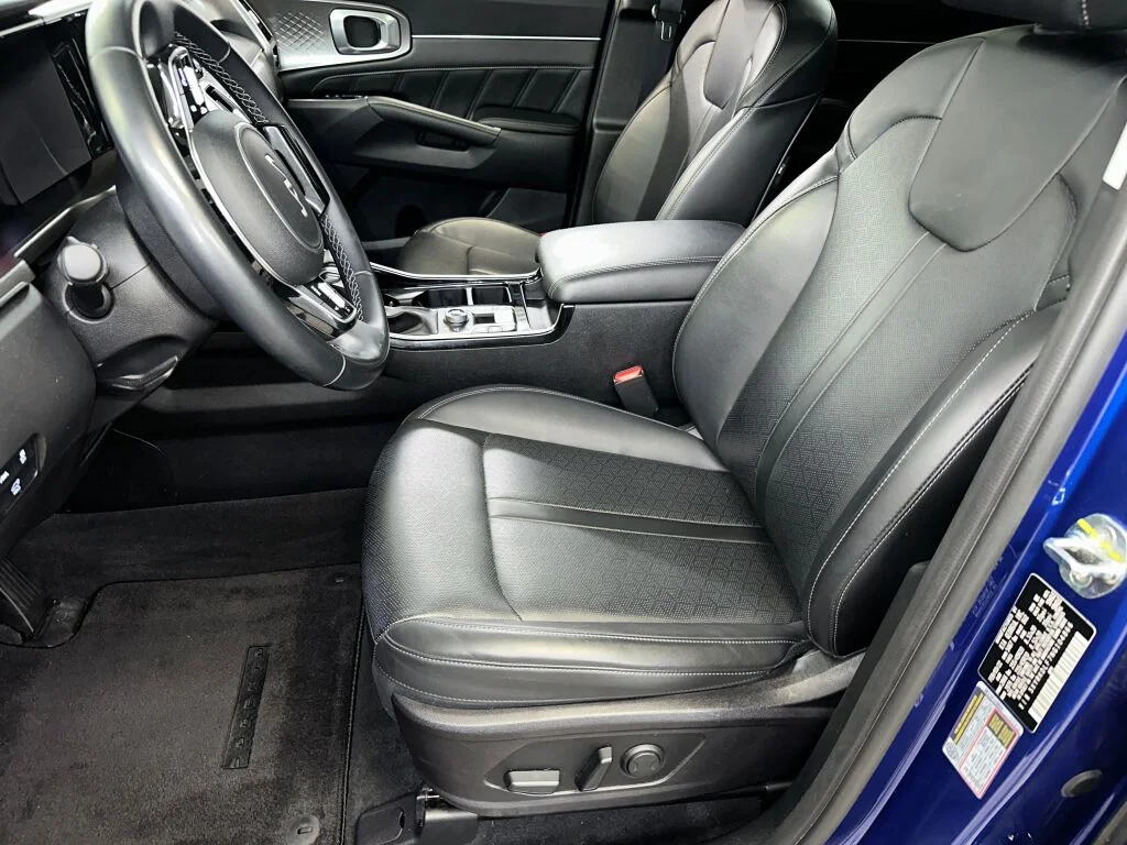 Certified Used 2022 Sapphire Blue Kia SX image 5