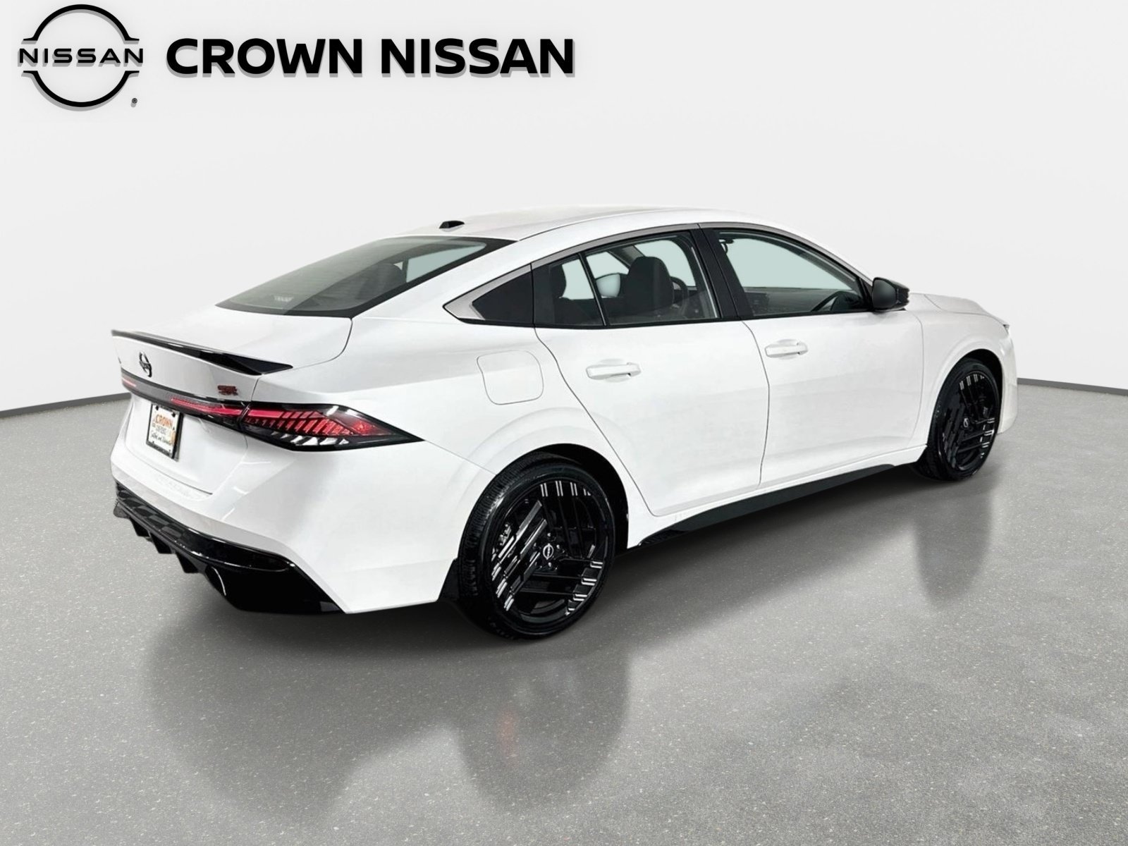 Used 2026 Aspen White Tricoat Nissan SR image 5