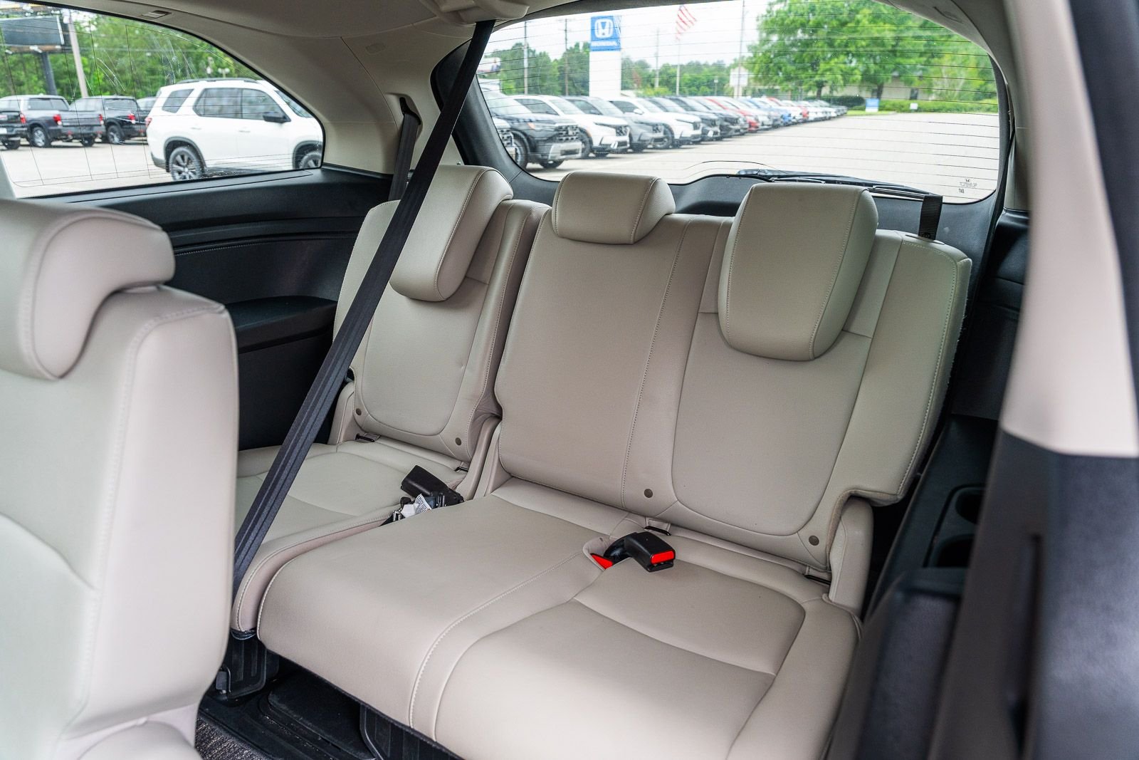 2025 Honda Odyssey EX-L - Photo 19