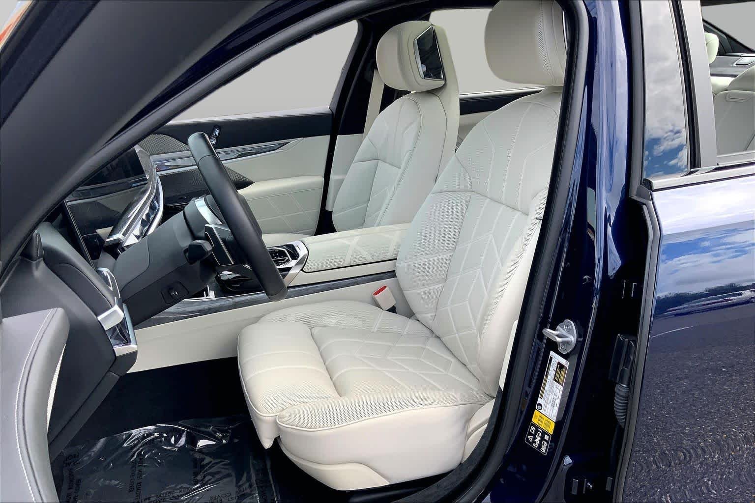 Certified Pre-Owned 2024 BMW 740i 740i XDrive