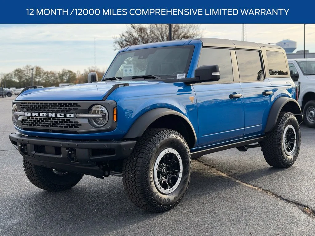Used 2025 Blue Ford Badlands image 5