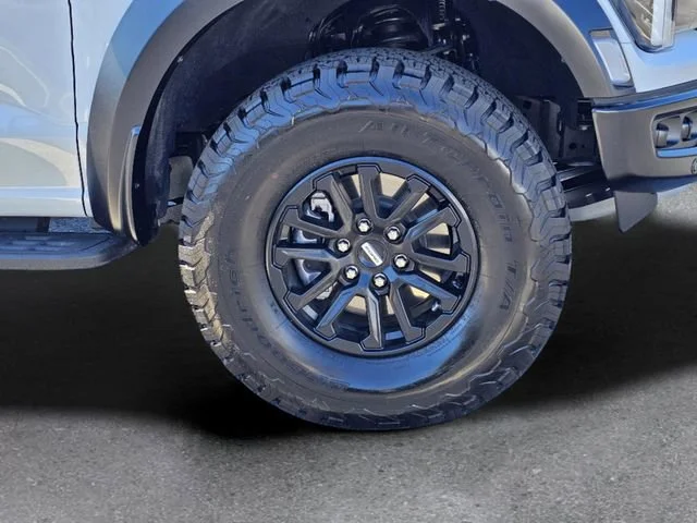 Used 2025 Space White Met Ford Raptor image 6