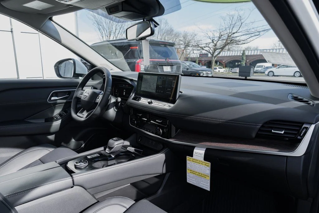 New 2026 Everest White Pearl TriCoat Nissan Platinum image 27