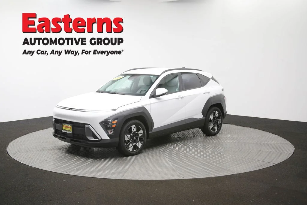 Used 2024 White Hyundai SEL image 55