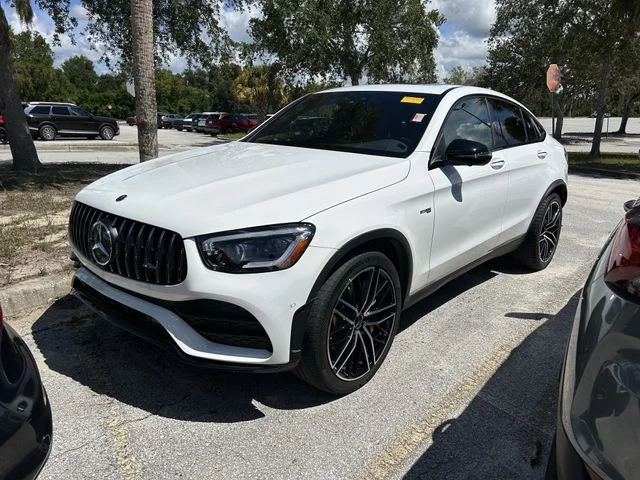 Used 2022  Mercedes-Benz GLC 43 AMG® image 4