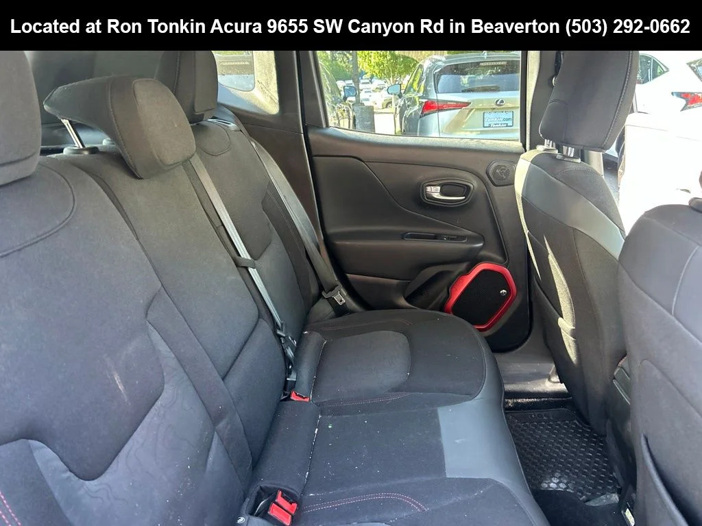 Used 2016 Black Jeep Trailhawk image 10