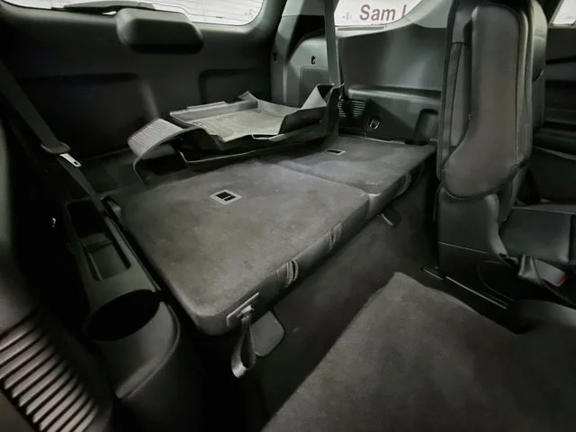 Used 2022 Gray Metallic Ford Limited image 35