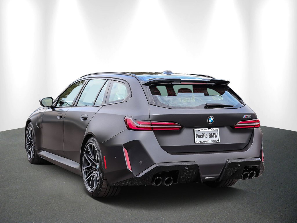 2025 BMW M5 photo 4