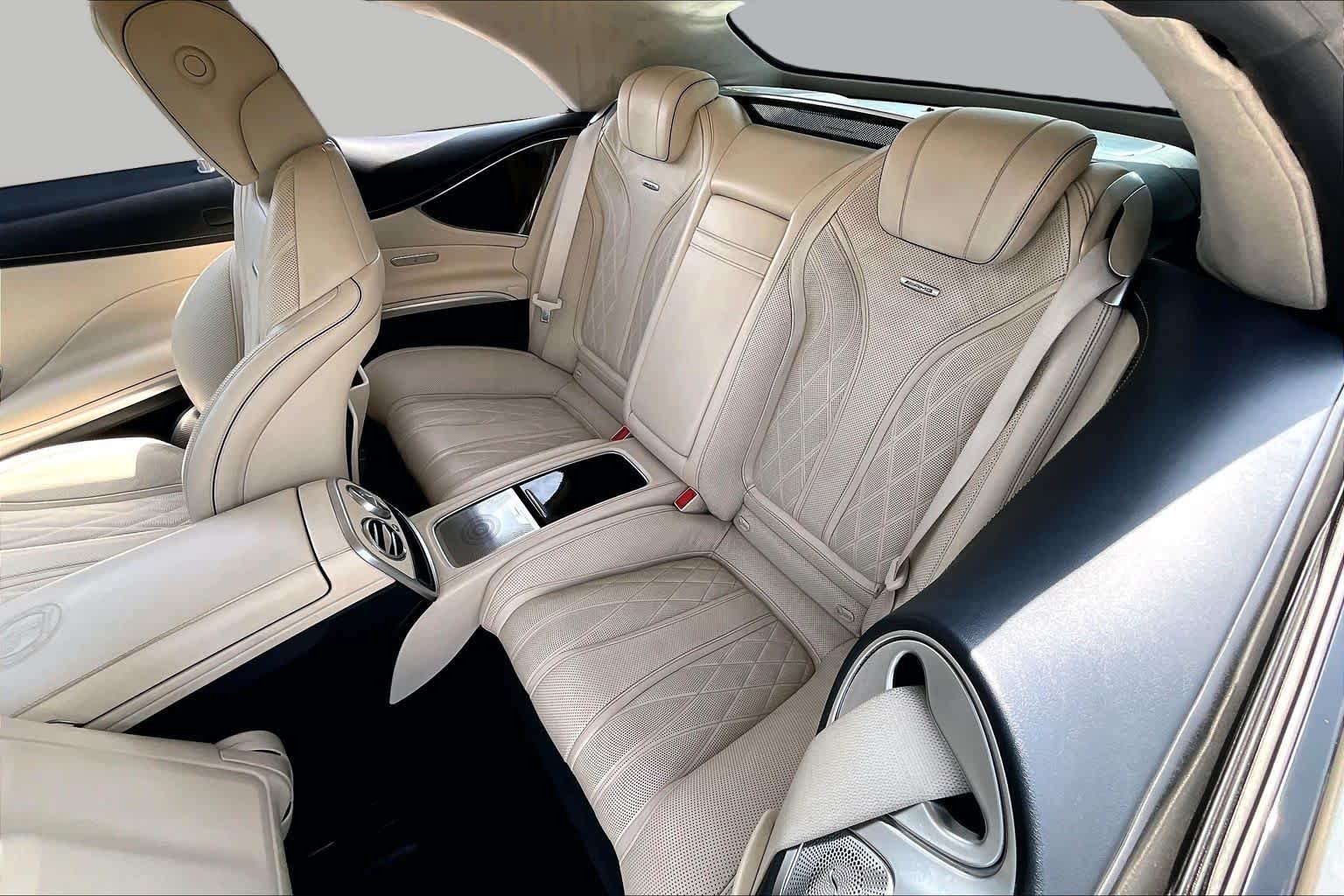 Used 2018 Diamond Silver Metallic Mercedes-Benz AMG® S 63 image 21