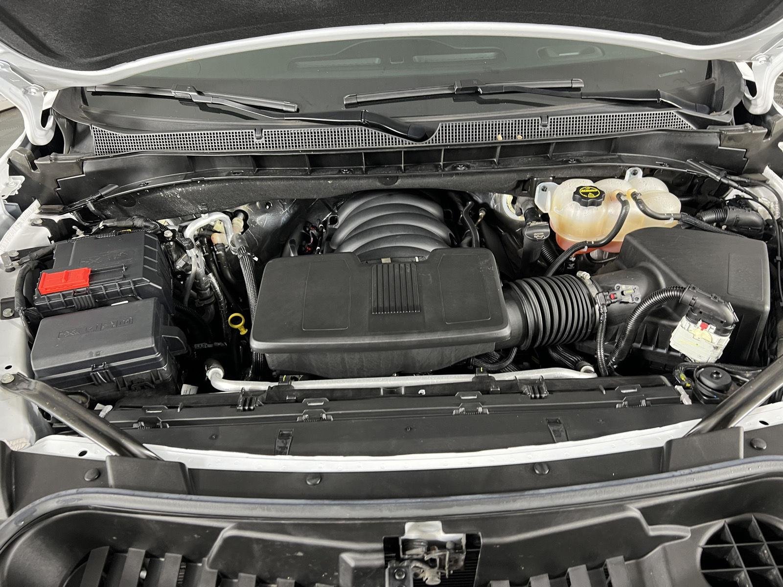 Used 2024 Summit White Chevrolet RST image 24